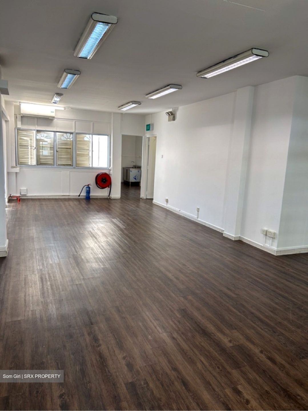 Upper Cross Street (D1), Office #503547721